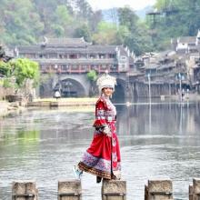 Tour TRƯƠNG GIA GIỚI – THIÊN TỬ SƠN – HỒ BẢO PHONG PHƯỢNG HOÀNG CỔ TRẤN – NAM NINH – HỮU NGHỊ QUAN 6 Ngày 5 Đêm bay CHARTER VIETJET AIR